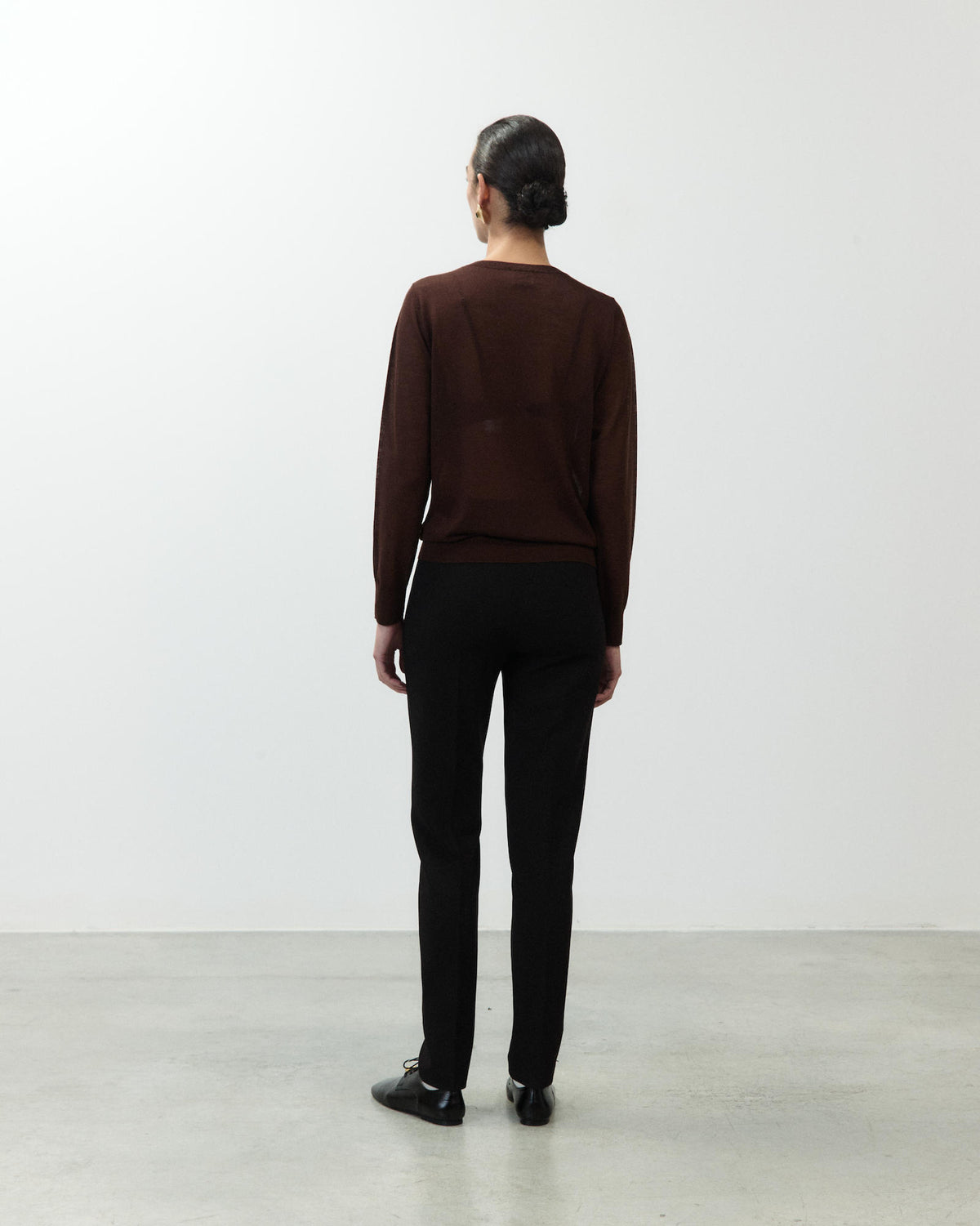 MAGLIA SCOLLO A V LIGHT WOOL